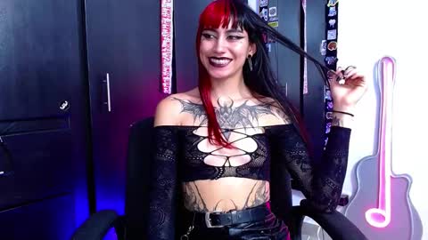 mayaredd online show from 12/18/24, 12:10