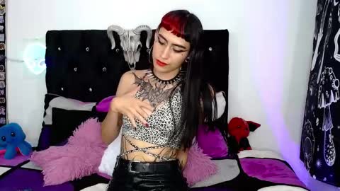 mayaredd online show from 02/05/25, 04:06