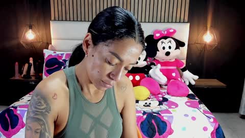 Nicolle Ruselle   Hello my lovely  schedule for great fun from  630 am and end 800 pm Colombian time I wait for you online show from 02/08/25, 11:12