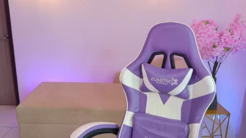 Maya Vexx online show from 07/17/26, 04:56