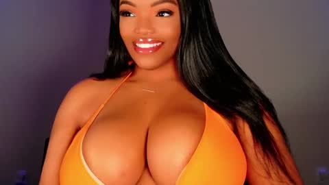 MayBabi online show from 10/06/25, 11:18