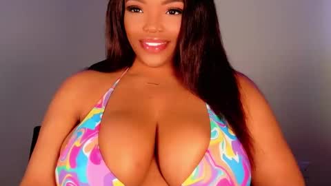 Snapshot of maybabi chatting on 11/11/25, 02:28 MayBabi online show from 11/11/25, 02:28