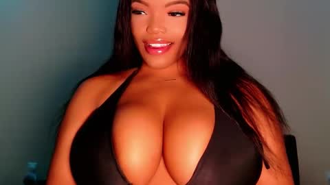 Snapshot of maybabi chatting on 12/05/25, 12:58 MayBabi online show from 12/05/25, 12:58