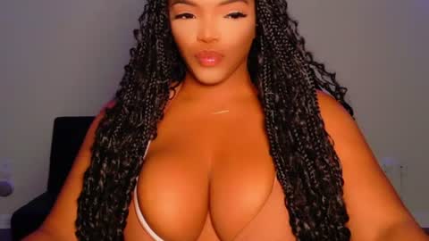 MayBabi online show from 07/22/26, 10:18