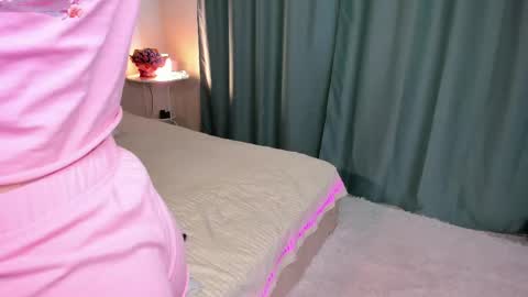 Emily  online show from 05/27/26, 10:45