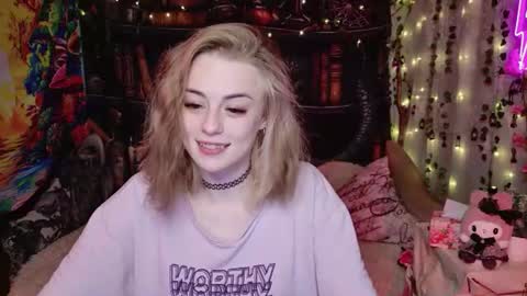 maybe_yours333 online show from 07/12/26, 12:07