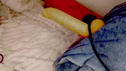 Snapshot of maybeanal chatting on 10/21/25, 02:45 maybeanal online show from 10/21/25, 02:45