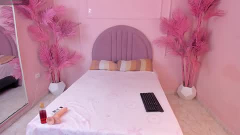 Snapshot of mayevanss chatting on 10/02/25, 03:46 mayevanss online show from 10/02/25, 03:46