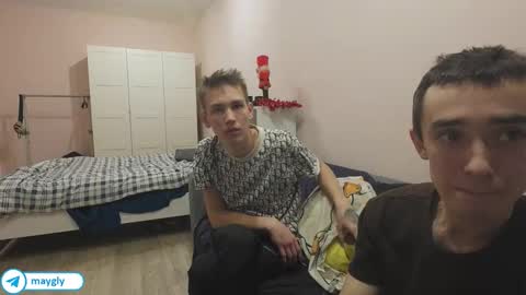 Snapshot of maygly chatting on 02/02/26, 09:24 Slava and Alextatto online show from 02/02/26, 09:24
