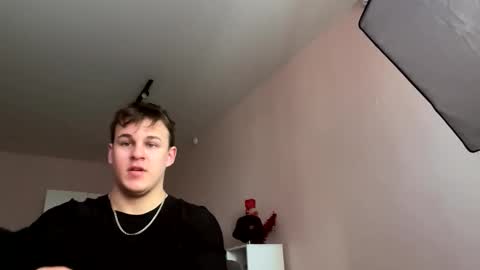 Snapshot of maygly chatting on 03/11/26, 04:51 Slava and Alextatto online show from 03/11/26, 04:51