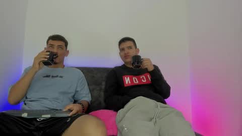 maykel_and_mike online show from 10/19/25, 10:49