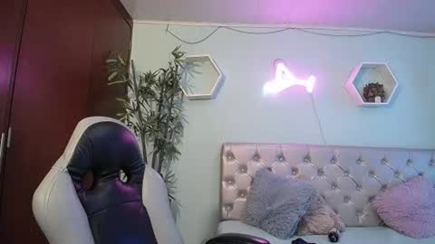 Maylin  online show from 07/05/26, 04:19