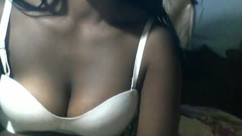 Snapshot of mayolu586 chatting on 06/03/26, 01:25 Maya online show from 06/03/26, 01:25