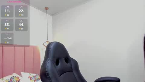 Snapshot of mayroberts chatting on 02/03/25, 12:14 MAY online show from 02/03/25, 12:14