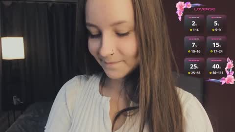 Snapshot of maysday chatting on 11/04/25, 03:55 May online show from 11/04/25, 03:55