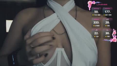 Snapshot of maysday chatting on 12/14/25, 03:39 May online show from 12/14/25, 03:39