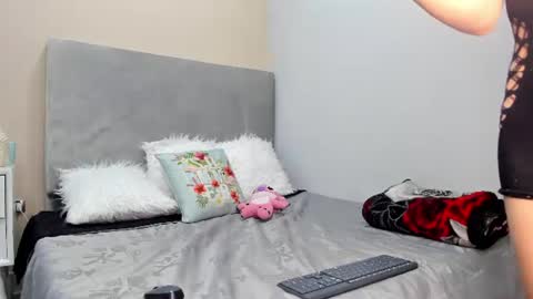 Snapshot of mayteminaj chatting on 06/12/26, 10:08 mayte online show from 06/12/26, 10:08