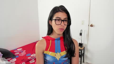 mazikeen_18 online show from 05/06/26, 12:54