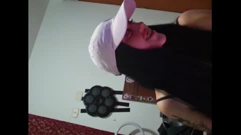 Isabella online show from 10/29/25, 02:25