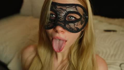 Anna       IG mbca anna  online show from 01/30/25, 01:33