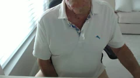 Snapshot of mbeastie chatting on 04/28/26, 02:22 Beastie online show from 04/28/26, 02:22