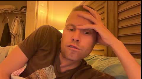 lol online show from 11/25/25, 02:44