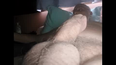 Snapshot of mbravo420 chatting on 09/29/25, 12:10 mbravo420 online show from 09/29/25, 12:10