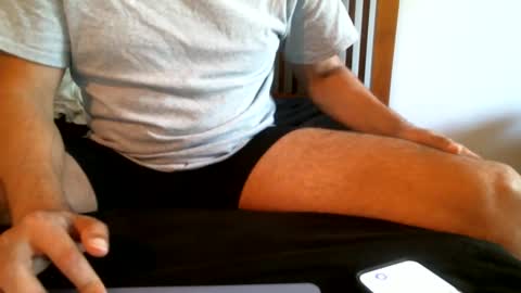 Snapshot of mcbuster11 chatting on 04/17/26, 09:07 mcbuster11 online show from 04/17/26, 09:07
