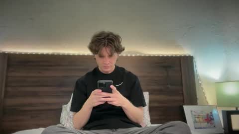 Snapshot of mcklister69 chatting on 03/04/26, 04:57 mcklister online show from 03/04/26, 04:57