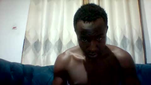 Snapshot of mclntz_bbc chatting on 12/18/25, 03:01 mclntz_bbc online show from 12/18/25, 03:01