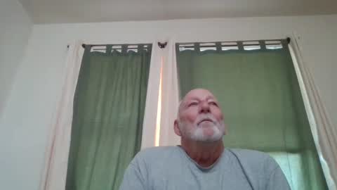 Snapshot of mdane99 chatting on 10/29/25, 07:15 mdane99 online show from 10/29/25, 07:15