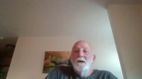 Snapshot of mdane99 chatting on 11/15/25, 09:43 mdane99 online show from 11/15/25, 09:43