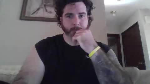 Snapshot of mdavis1six chatting on 12/01/25, 02:11 Davis online show from 12/01/25, 02:11