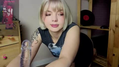 me1inmonro online show from 11/28/25, 05:43