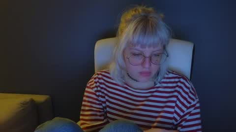 Roze online show from 05/15/26, 11:45