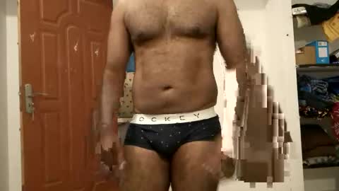 me_hai12 online show from 11/29/25, 12:35