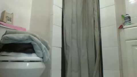 meaderd740870 online show from 09/18/25, 09:33