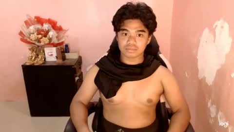 Snapshot of mealopezcumz69 chatting on 06/18/26, 02:32 mealopezcumz69 online show from 06/18/26, 02:32