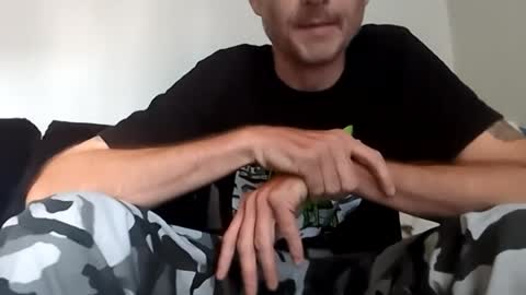 Jizzy online show from 08/04/26, 10:23