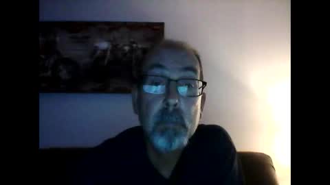 me at home online show from 12/12/24, 09:37