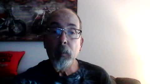 Snapshot of meathome3 chatting on 07/20/26, 08:00 me at home online show from 07/20/26, 08:00