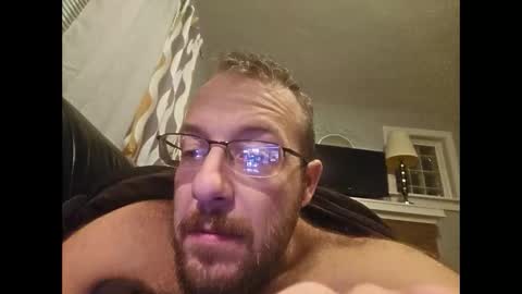 Snapshot of meatinyourgrill chatting on 10/29/25, 04:48 meatinyourgrill online show from 10/29/25, 04:48
