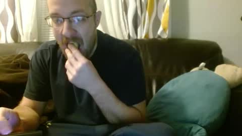 Snapshot of meatinyourgrill chatting on 02/03/26, 03:15 meatinyourgrill online show from 02/03/26, 03:15