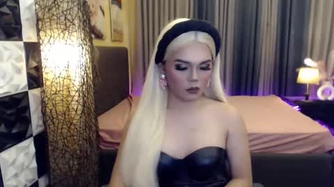 Snapshot of meatyhorsecocktrans chatting on 10/20/25, 07:14 meatyhorsecocktrans online show from 10/20/25, 07:14