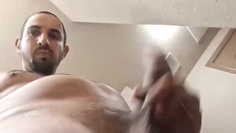 Snapshot of mechanix88 chatting on 09/08/25, 08:08 Bruh online show from 09/08/25, 08:08