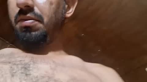 Snapshot of mechanix88 chatting on 09/30/25, 05:56 Bruh online show from 09/30/25, 05:56