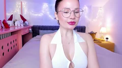MEDEA  online show from 02/05/26, 02:11