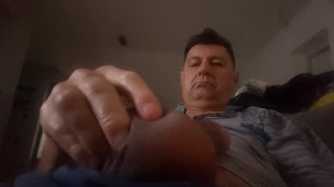 Snapshot of medeni62 chatting on 01/21/25, 06:33 medeni62 online show from 01/21/25, 06:33