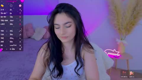 Snapshot of medina_andress chatting on 03/09/26, 09:52 Dina online show from 03/09/26, 09:52
