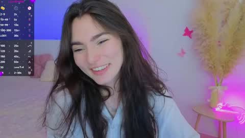 Snapshot of medina_andress chatting on 05/08/26, 07:41 Dina online show from 05/08/26, 07:41
